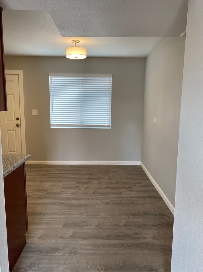 Photo - 3221 N 36th St Unidad 9