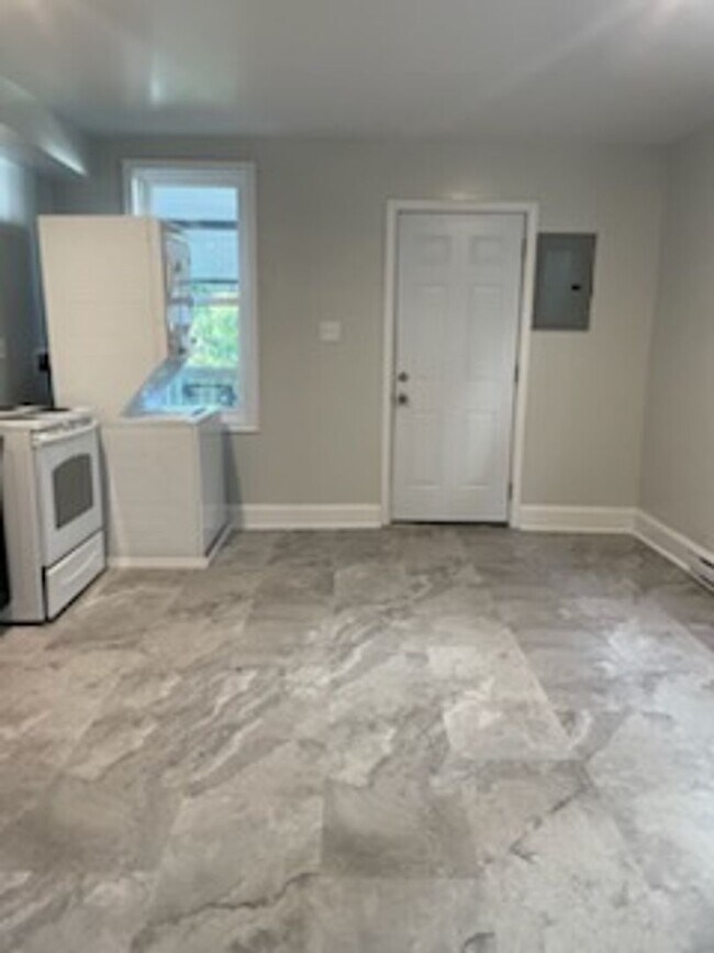 Photo - Charming & Updated 3-Bedroom Duplex with M...