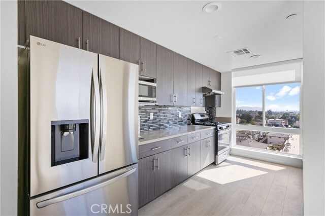 Building Photo - 168 S Monterey St Unit 518