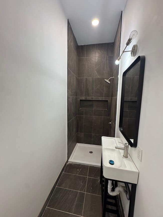 Photo - 839 S Jackson St Unit 8