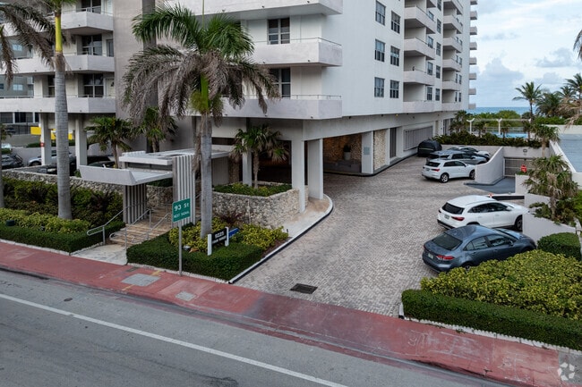 9225 Collins Ave - Four Winds Condominium