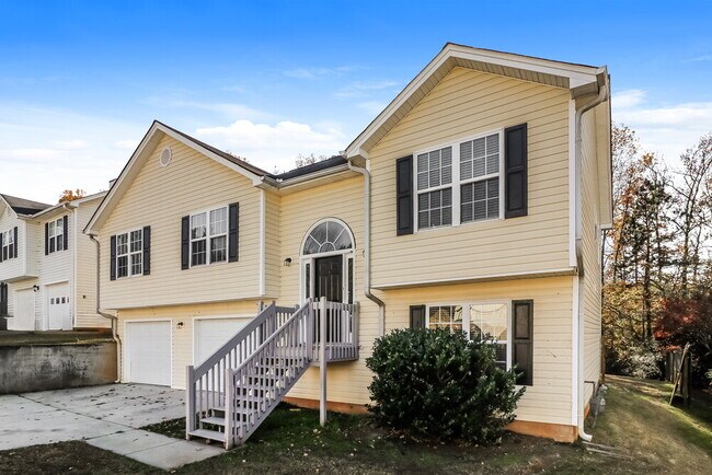 Photo - 205 Ashland Manor Dr