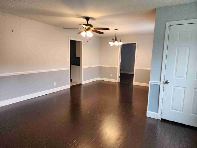 Photo - 5537 17th St E