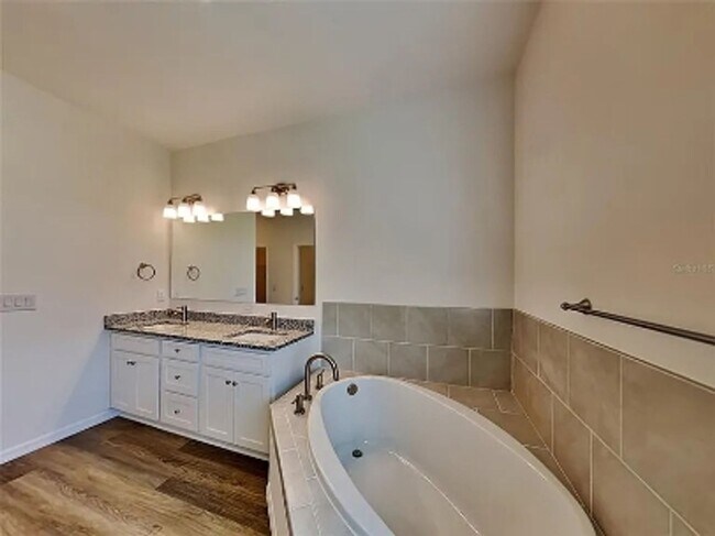 Photo - 16234 Maya Cir
