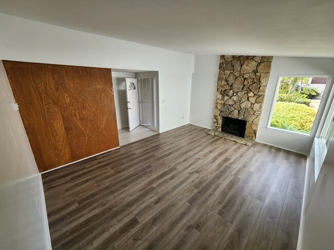 Photo - 702 N Paulina Ave Apartamentos Unidad A