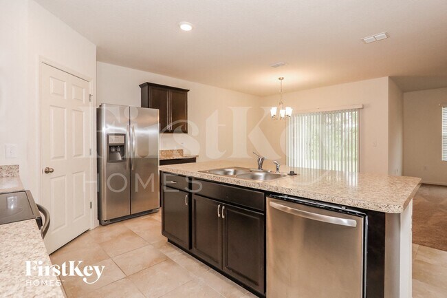 Photo - 1053 SW Canary Terrace