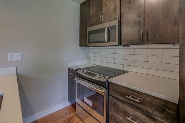 Photo - 1213 Vilas Ave Unit 1213