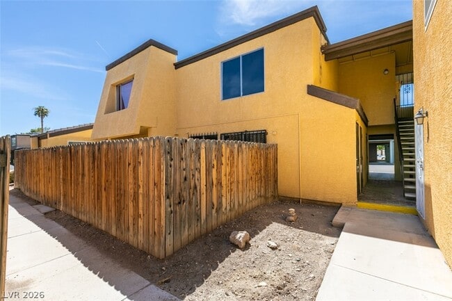Photo - 1404 Santa Anita Dr Unit D