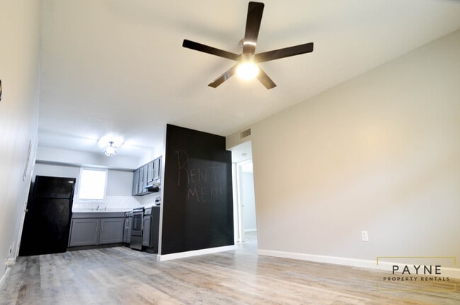 Photo - 4333 Rosemont Dr #B Unit B