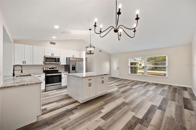 Photo - 7910 Knox Loop