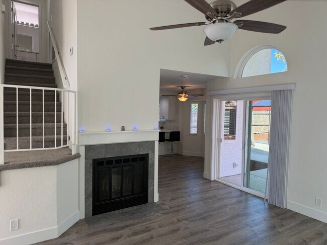 22 Glenshire Ln