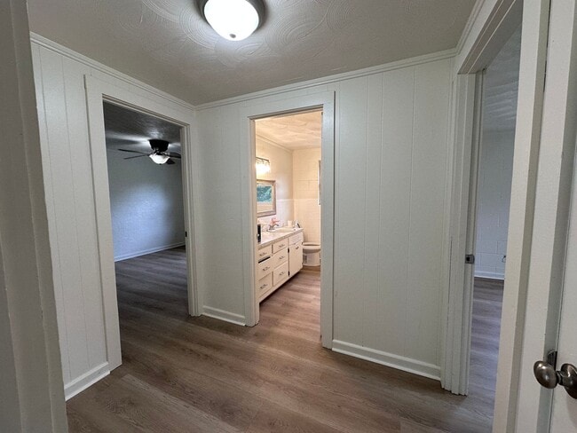 Photo - For Rent – $1,100/month | 2 Bed | 1 Bath Unit 2966 Old Shelby Rd