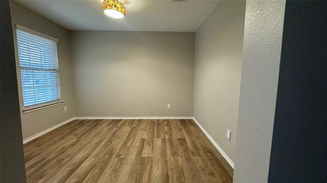 Photo - 1404 Chrome St