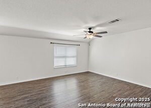 Photo - 412 Town Frk