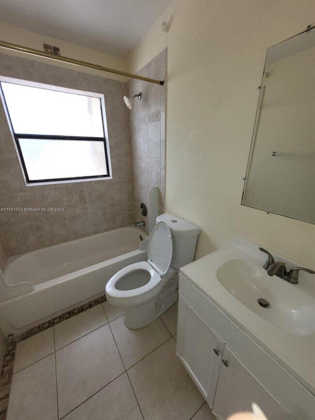 11124 Royal Palm Blvd Condo Unit 610 Condo for Rent in Coral Springs