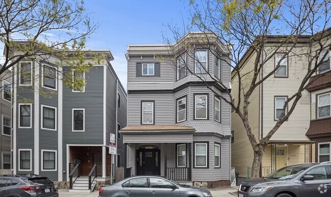 Building Photo - 726 E 2nd St Unit 1 Rental