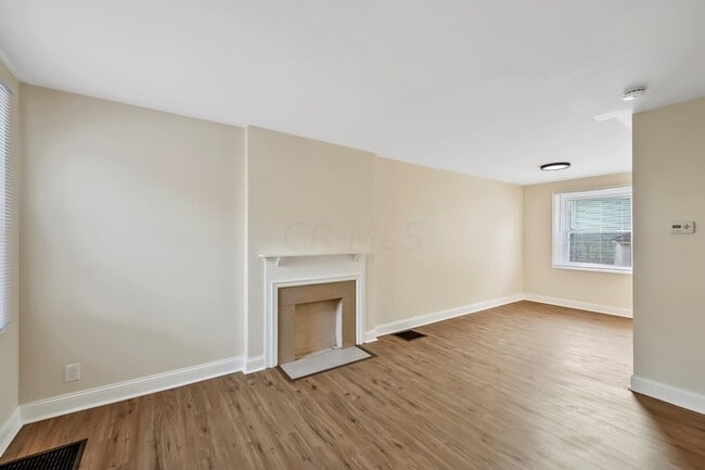 Photo - 109 E Arcadia Ave