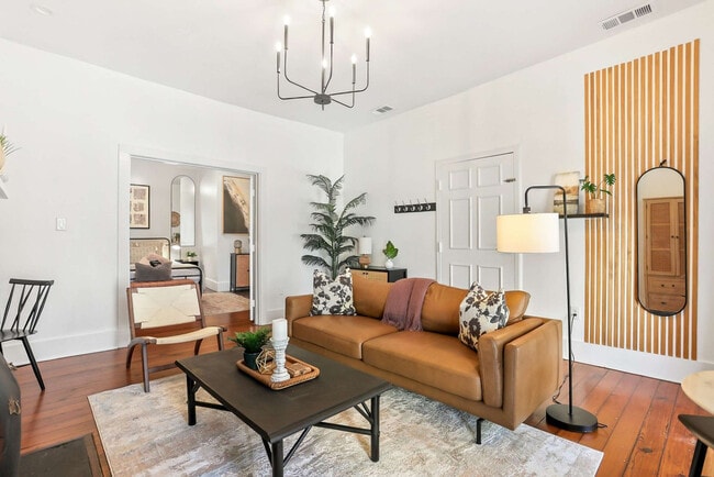 Building Photo - 505 East McDonough Street-SI ID1359172P