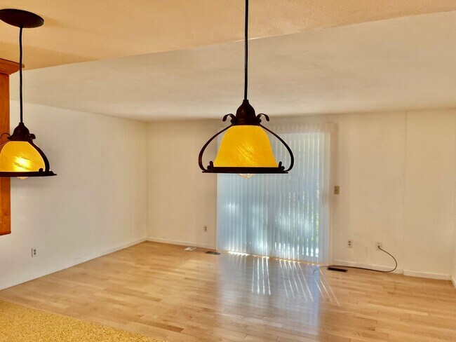 Photo - 8114 Verbeck Dr