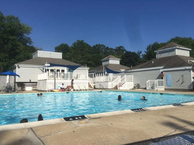 Building Photo - 428 Thoreau Rd