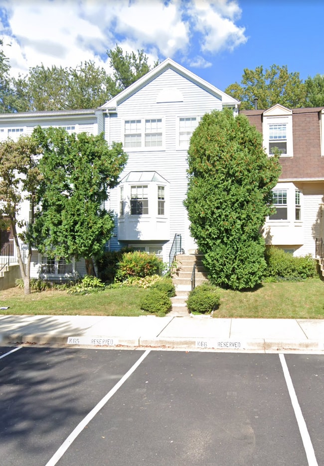 Building Photo - 846 Bayridge Dr Rental