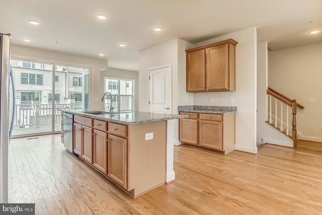 Building Photo - 22589 Amendola Terrace