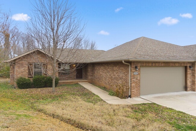 Photo - 5910 N 23rd St