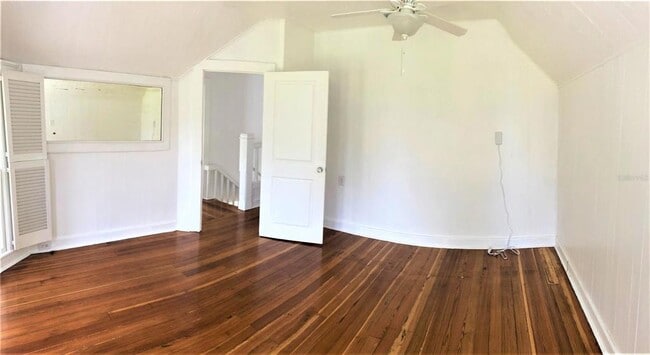 Photo - 835 Victoria Dr