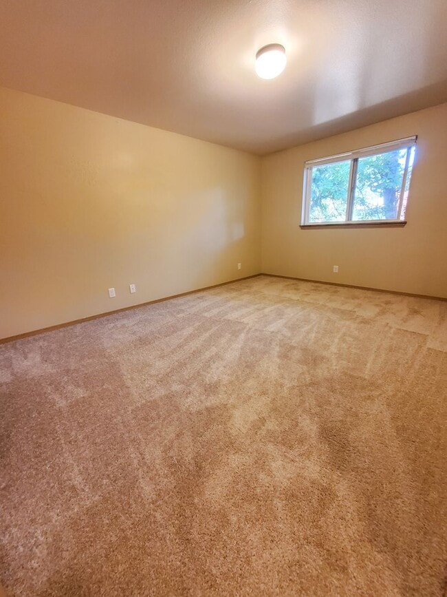 Trillium Square Apartments