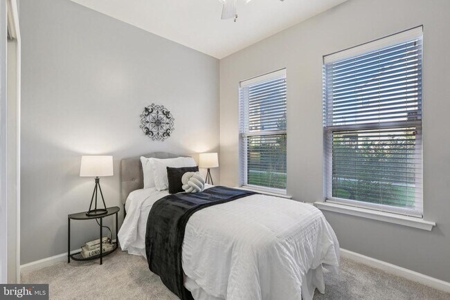 Photo - 238 Narrowleaf Way