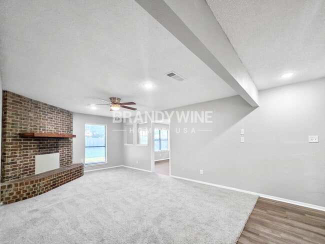 Photo - 1801 Briar Run
