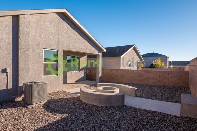 Photo - CHECK OUT THIS BRAND NEW DR HORTON HOME - ...