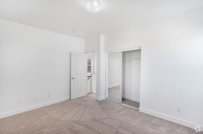 Building Photo - 525 Sauvignon Pl Rental