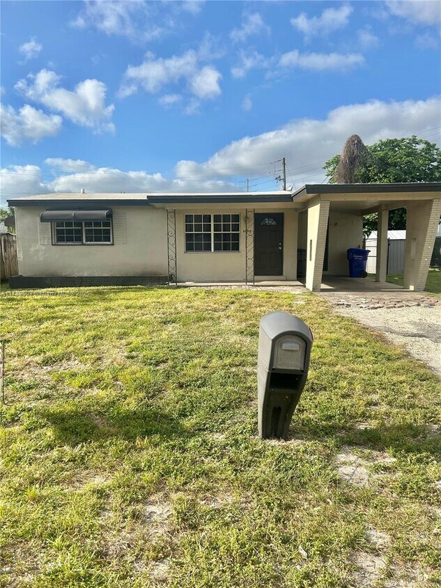 Photo - 2846 Fletcher St (Hollywood, FL)