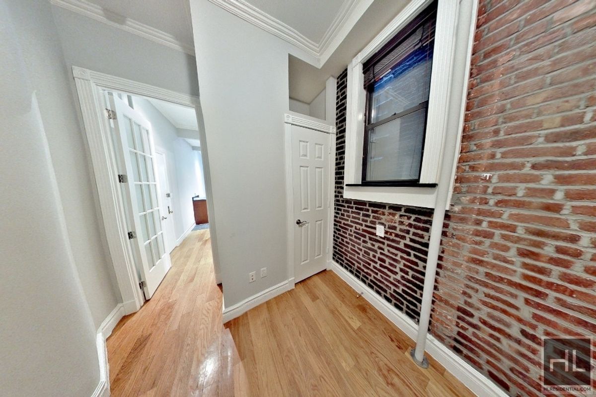 Photo - Perry Street Unit 16