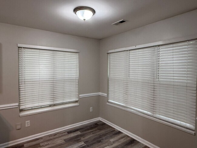 Photo - 6617 Cedar Cliff Dr