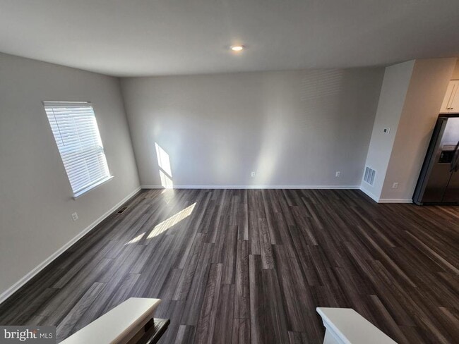 Photo - 1236 Red Clover Ln