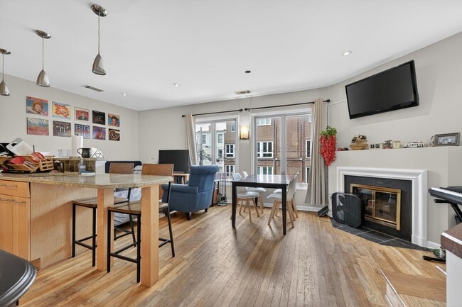 Photo - 1625 Q St NW