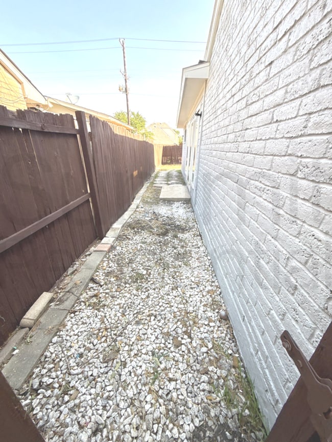 Photo - 6076 Dooley Dr