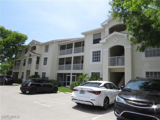 Building Photo - 4670 St Croix Ln Unit 614