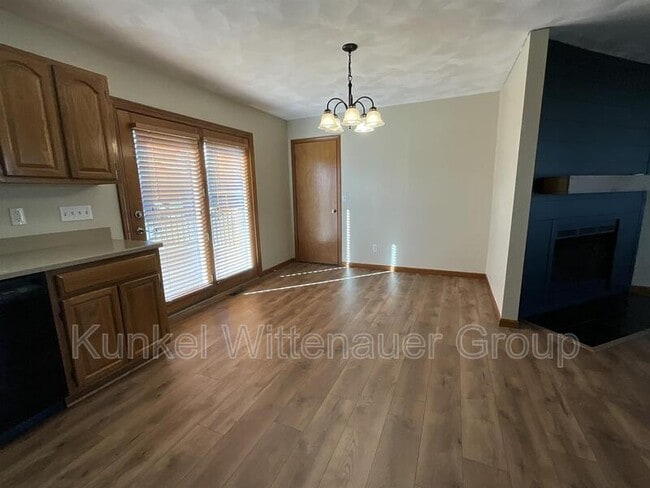 Photo - 19 Christine Dr