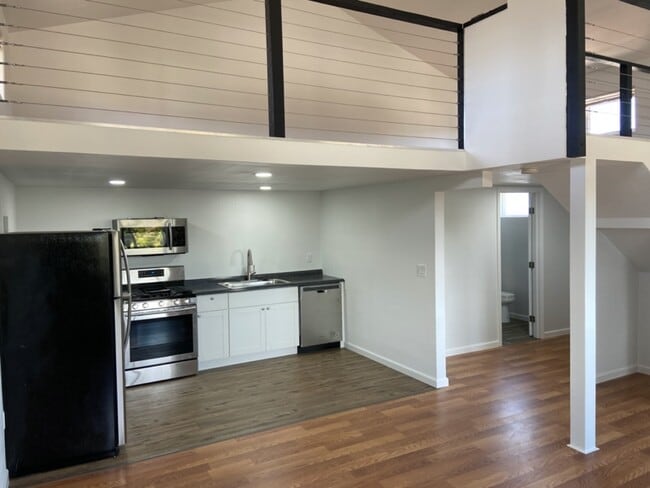 Photo - 312 Lakau Pl