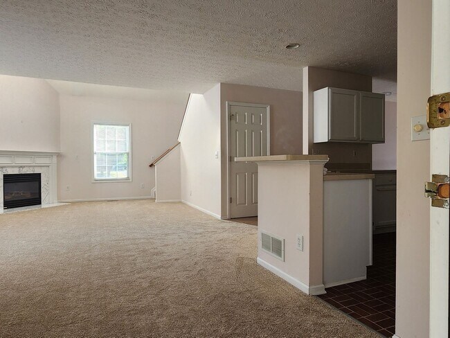 Photo - 3 spacious bedroom Condo in Lewis Center/P...