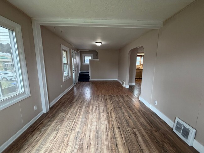 Photo - Charming 3-Bedroom Home with First-Floor Bedroom & Large Yard - PET FRIENDLY