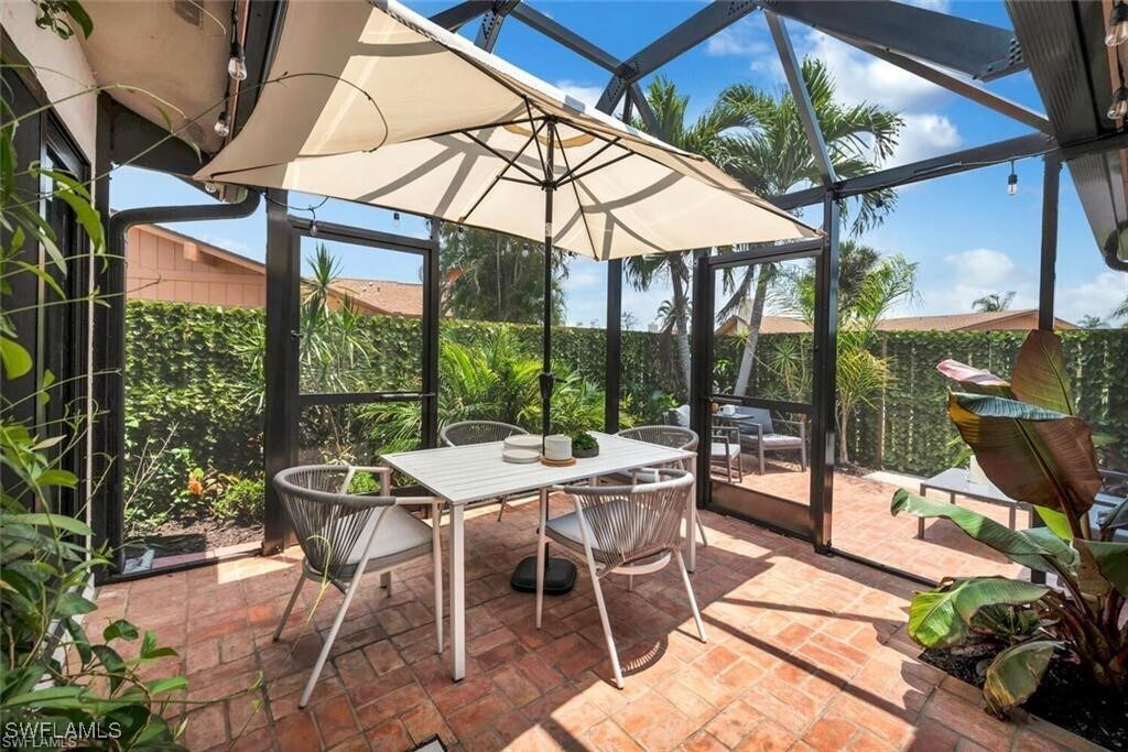 Photo - 6386 Royal Woods Dr