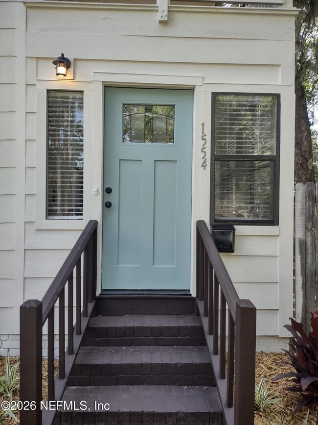 Photo - 1552 Naldo Ave