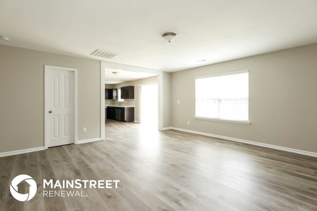 Photo - 6619 Glenville Dr