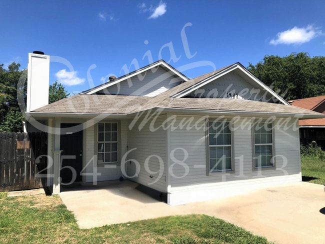 Building Photo - AVAILABLE SOON! Rental