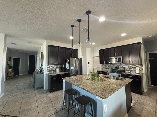 Photo - 1000 Vicenza St