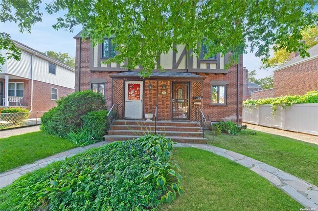 Photo - 43-34 192nd St